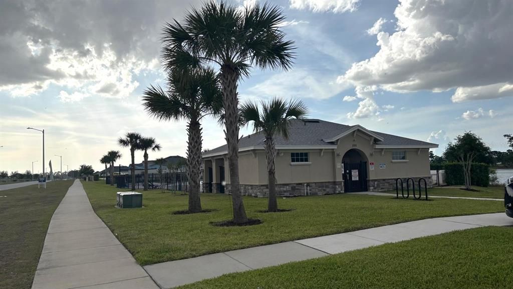 For Rent: $1,750 (3 beds, 2 baths, 1504 Square Feet)