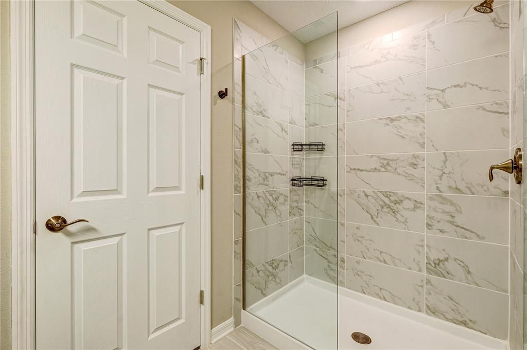 For Rent: $2,500 (3 beds, 2 baths, 1836 Square Feet)