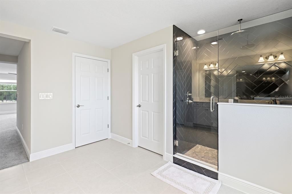 For Rent: $4,300 (5 beds, 4 baths, 3615 Square Feet)