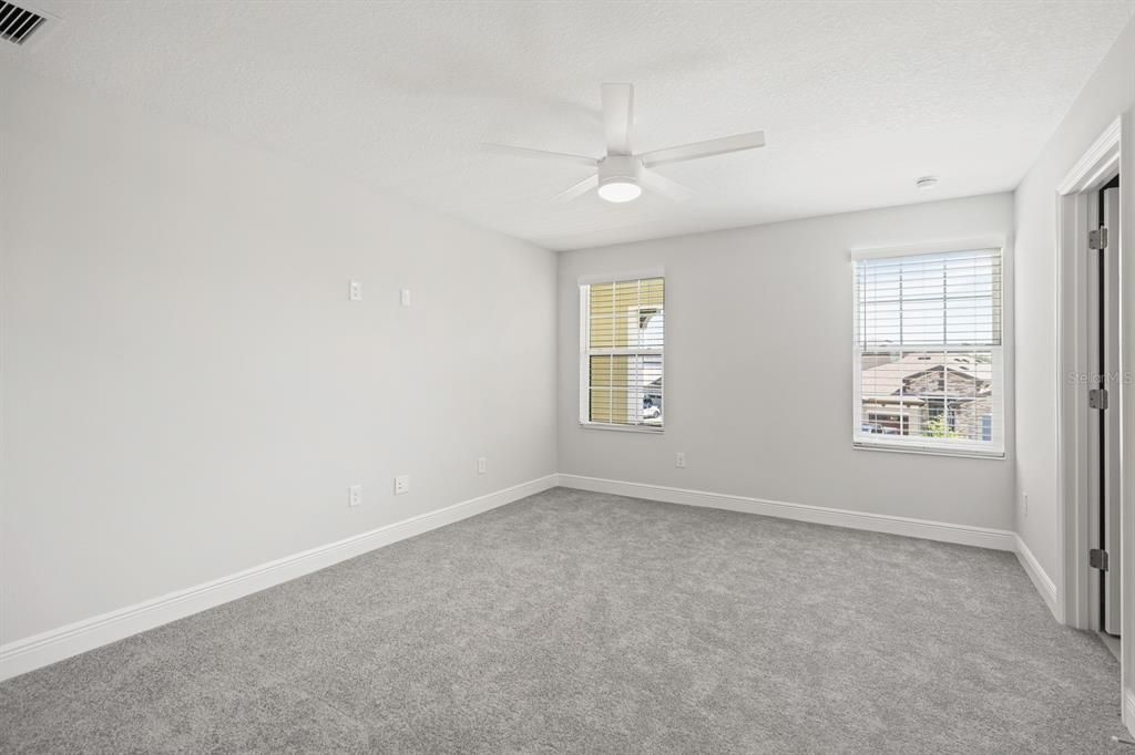 For Rent: $4,300 (5 beds, 4 baths, 3615 Square Feet)