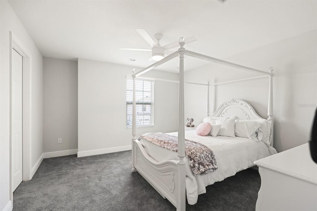 For Rent: $4,300 (5 beds, 4 baths, 3615 Square Feet)