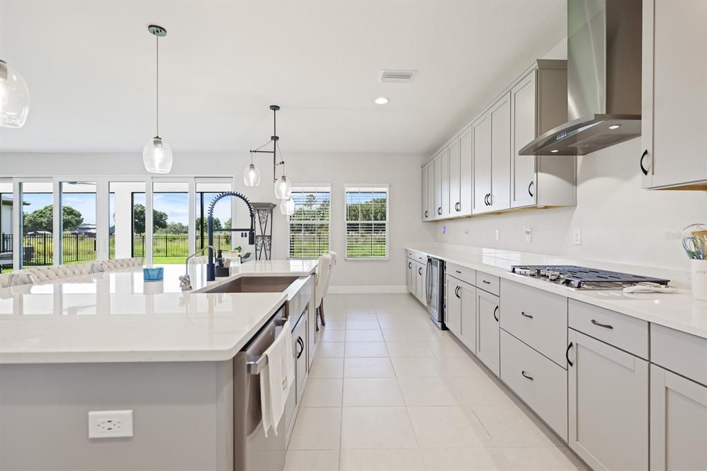 For Rent: $4,300 (5 beds, 4 baths, 3615 Square Feet)