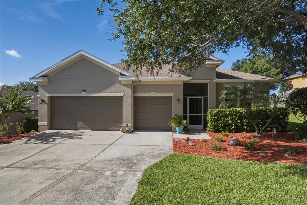 For Sale: $550,000 (4 beds, 3 baths, 2429 Square Feet)