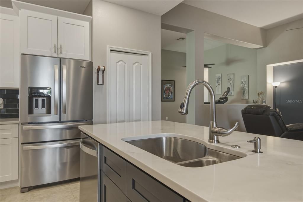 For Sale: $550,000 (4 beds, 3 baths, 2429 Square Feet)