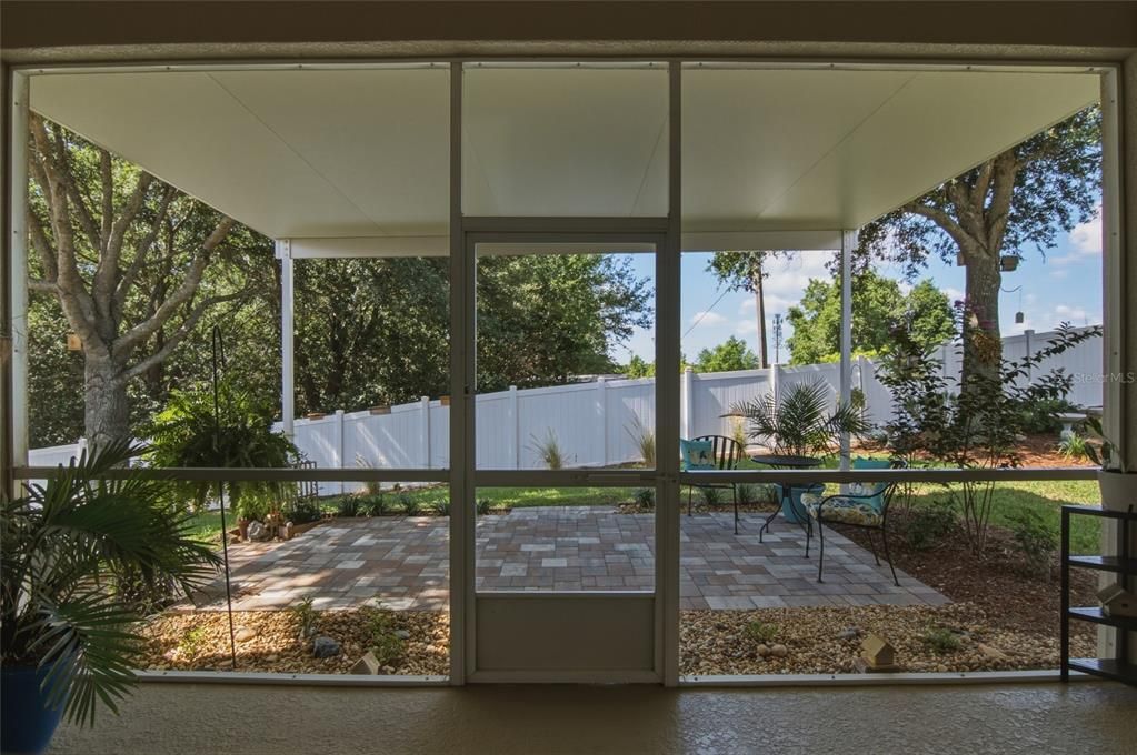 For Sale: $550,000 (4 beds, 3 baths, 2429 Square Feet)