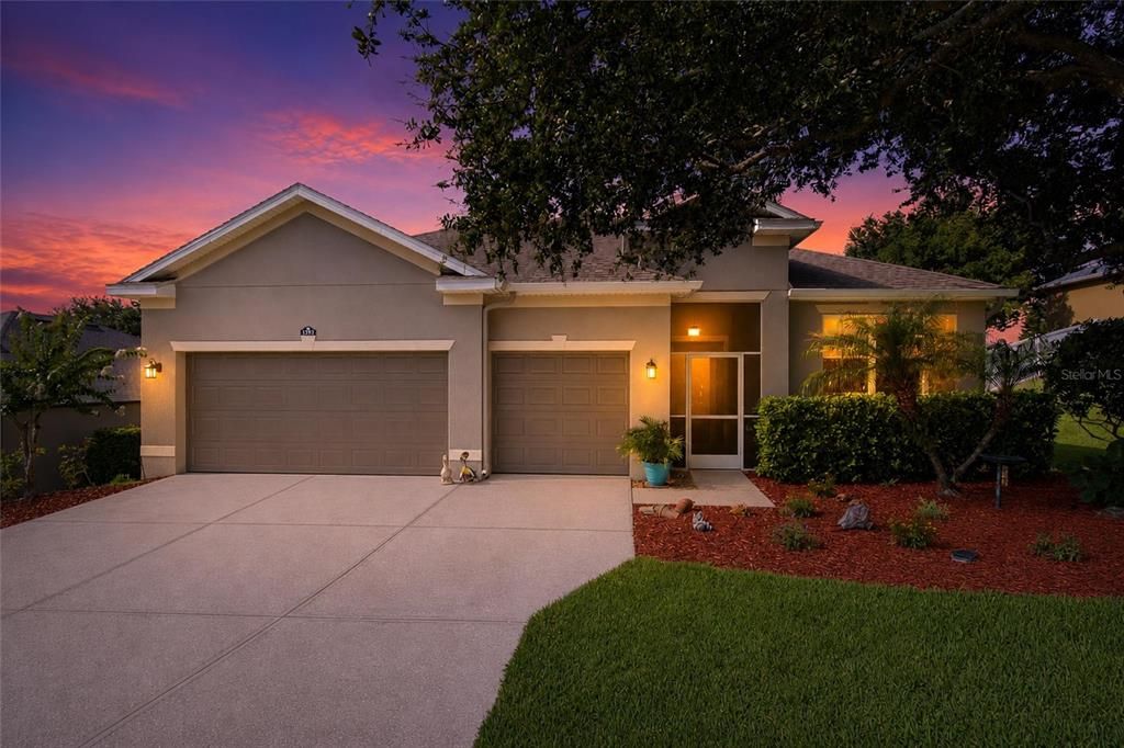 For Sale: $550,000 (4 beds, 3 baths, 2429 Square Feet)