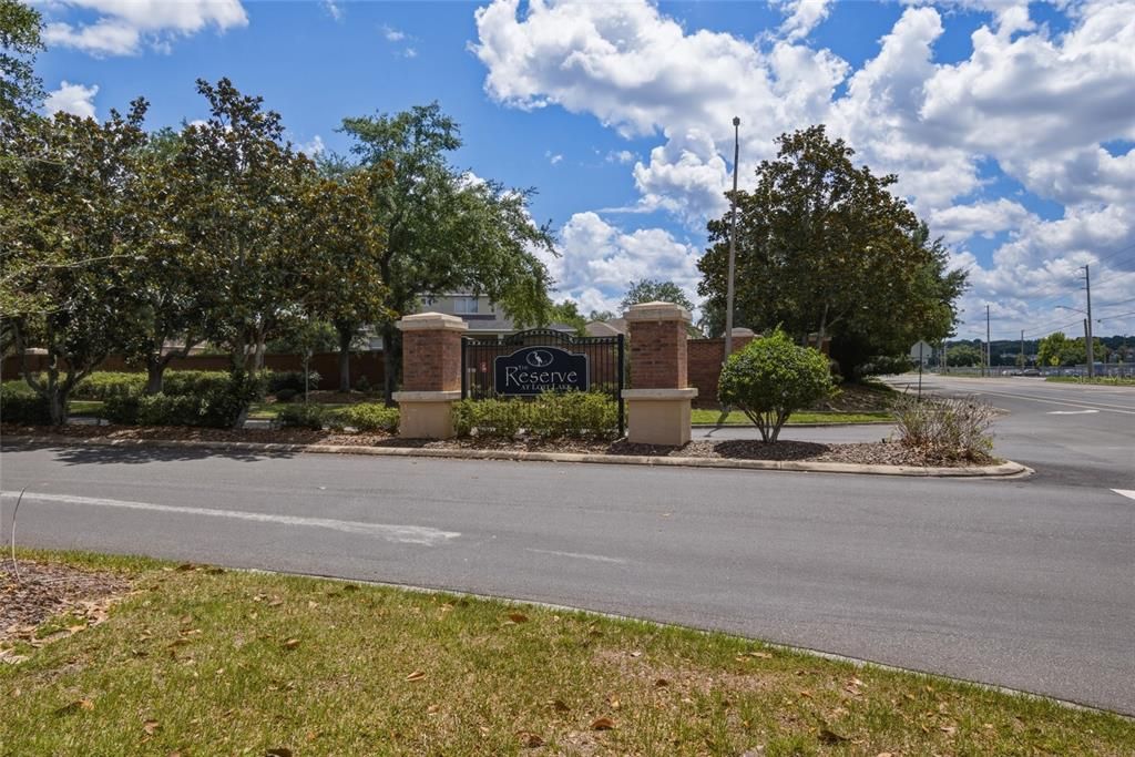 For Sale: $550,000 (4 beds, 3 baths, 2429 Square Feet)