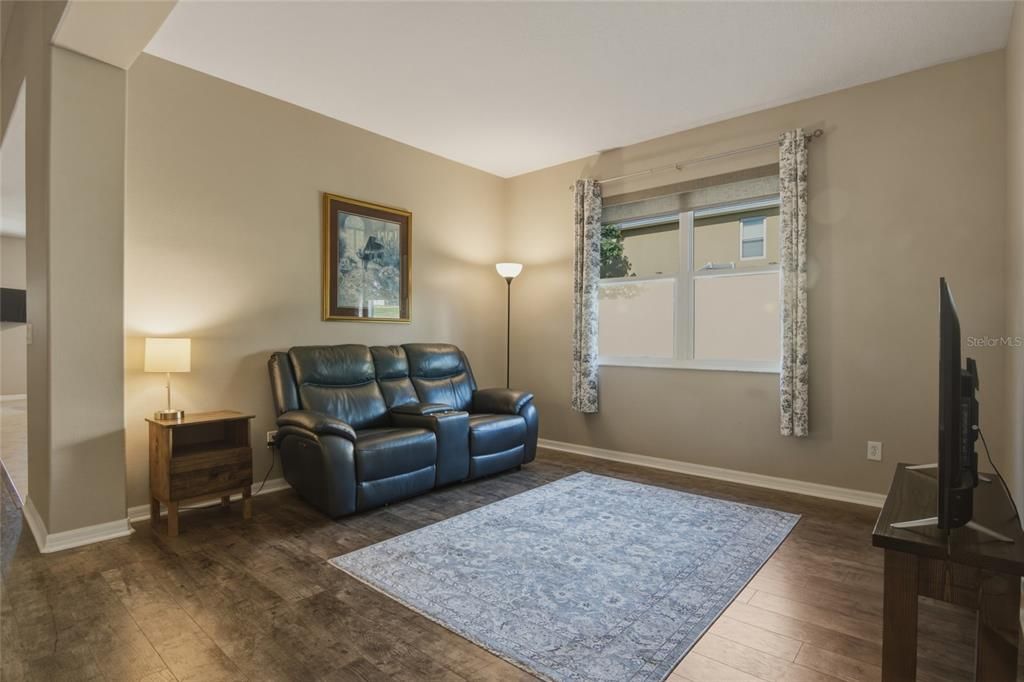 For Sale: $550,000 (4 beds, 3 baths, 2429 Square Feet)