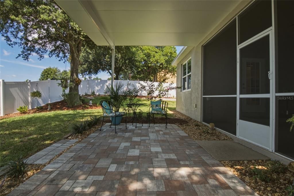 For Sale: $550,000 (4 beds, 3 baths, 2429 Square Feet)