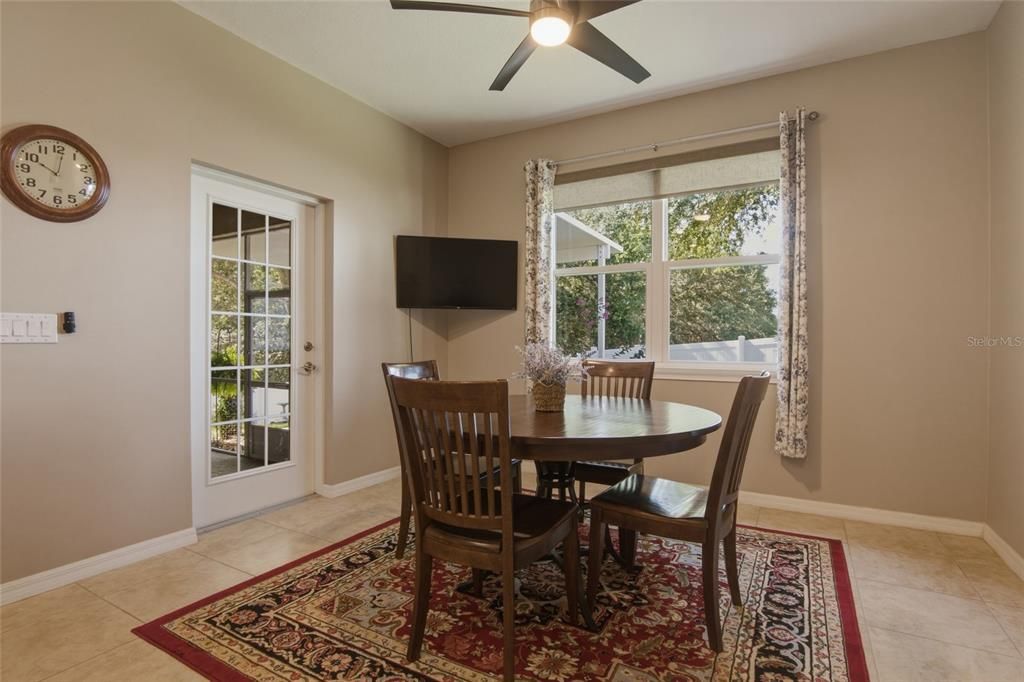 For Sale: $550,000 (4 beds, 3 baths, 2429 Square Feet)