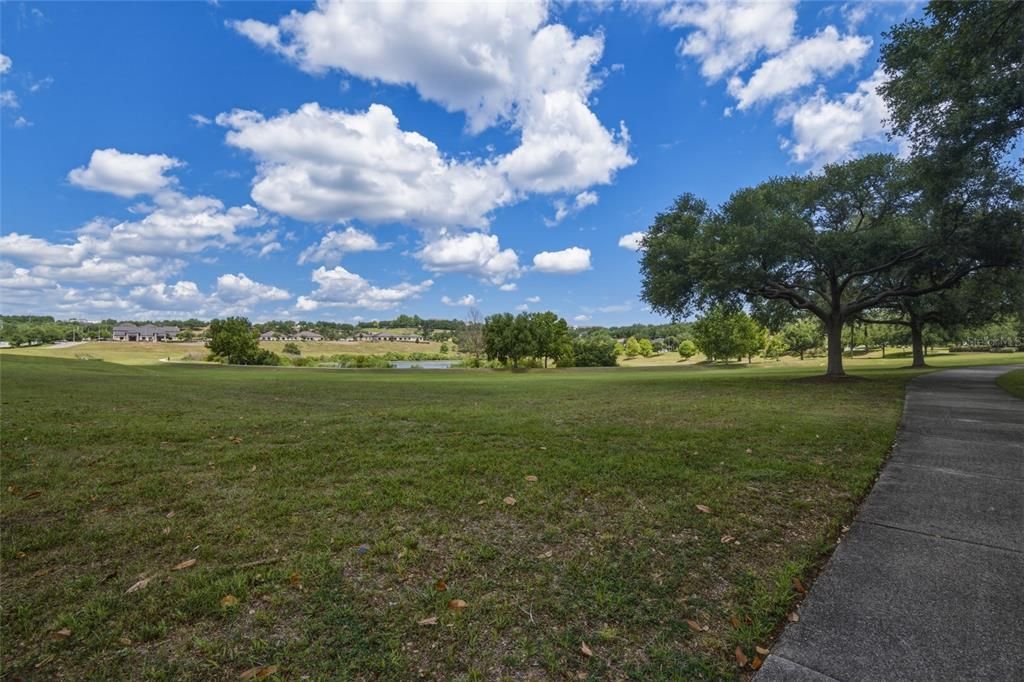 For Sale: $550,000 (4 beds, 3 baths, 2429 Square Feet)