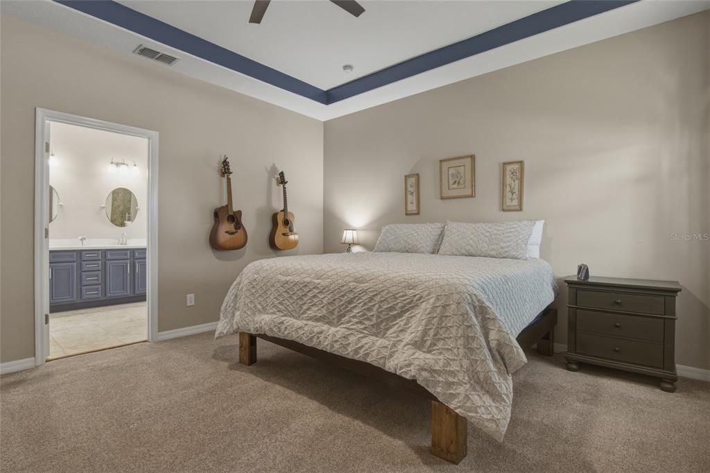 For Sale: $550,000 (4 beds, 3 baths, 2429 Square Feet)