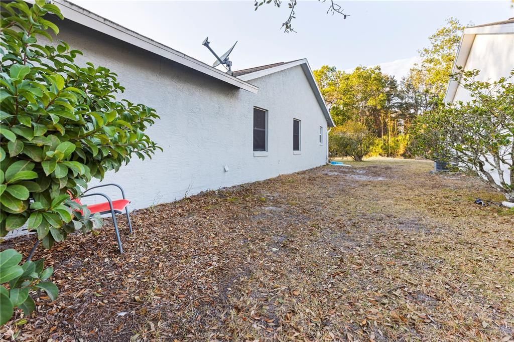 For Sale: $269,000 (3 beds, 2 baths, 1284 Square Feet)