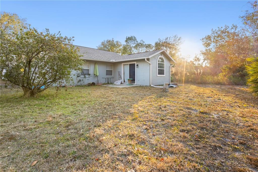 For Sale: $269,000 (3 beds, 2 baths, 1284 Square Feet)