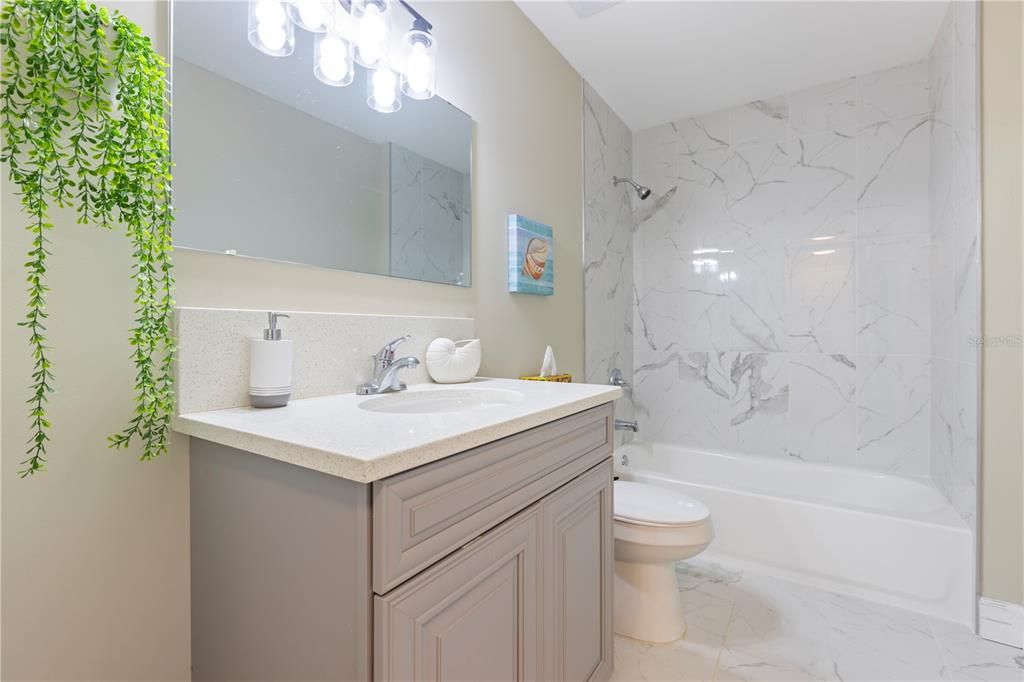 For Sale: $269,000 (3 beds, 2 baths, 1284 Square Feet)