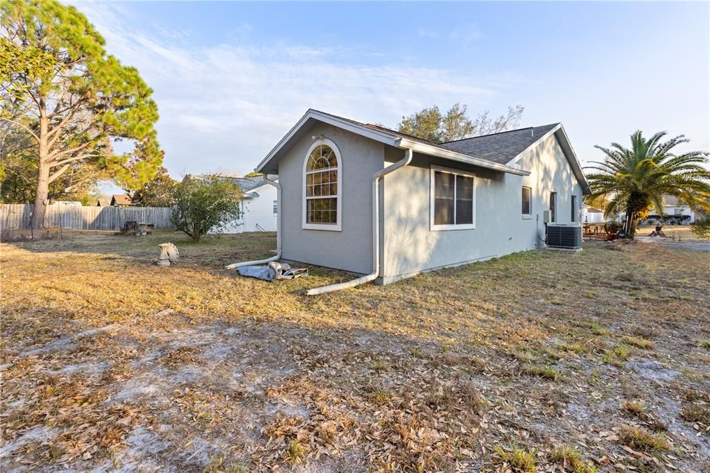 For Sale: $269,000 (3 beds, 2 baths, 1284 Square Feet)