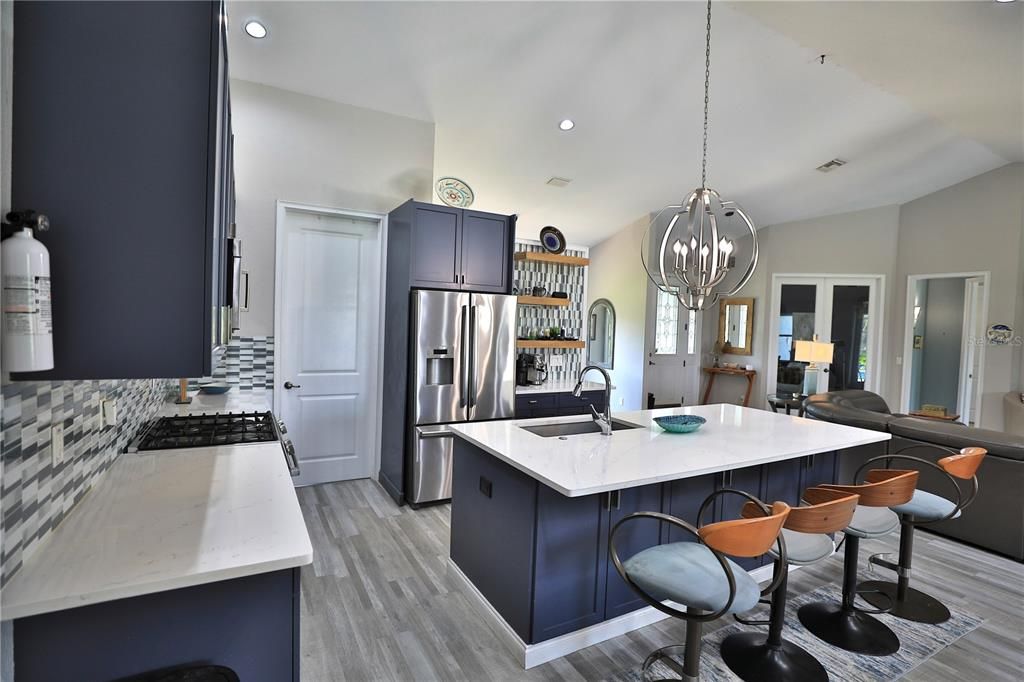 For Sale: $1,078,250 (3 beds, 3 baths, 2513 Square Feet)