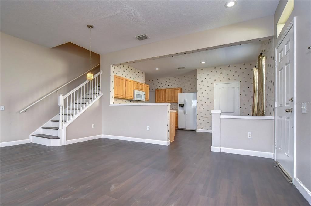 For Sale: $291,000 (3 beds, 2 baths, 1790 Square Feet)