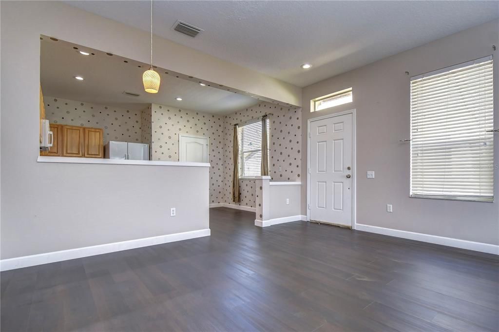 For Sale: $291,000 (3 beds, 2 baths, 1790 Square Feet)