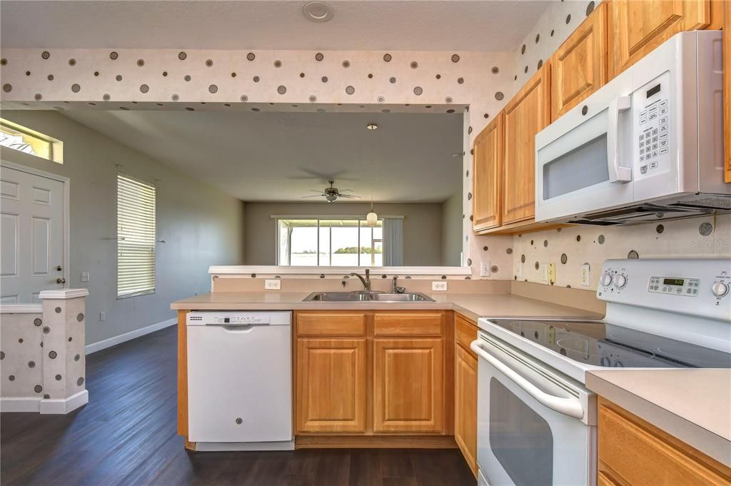 For Sale: $291,000 (3 beds, 2 baths, 1790 Square Feet)
