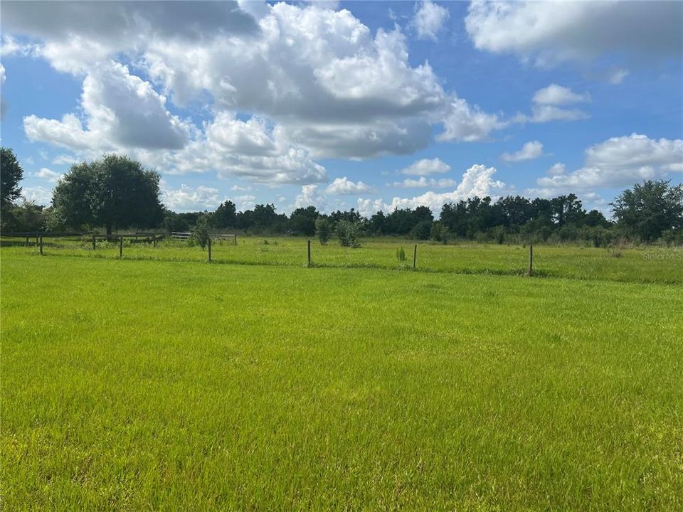 待售: $799,900 (20.00 acres)