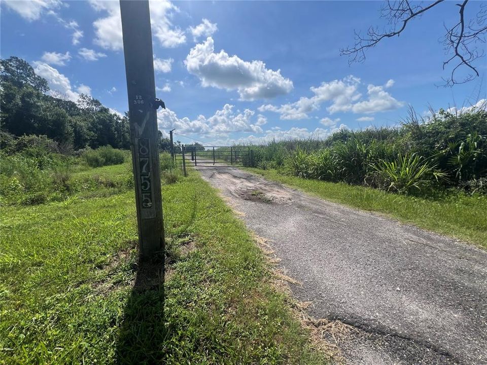 待售: $799,900 (20.00 acres)