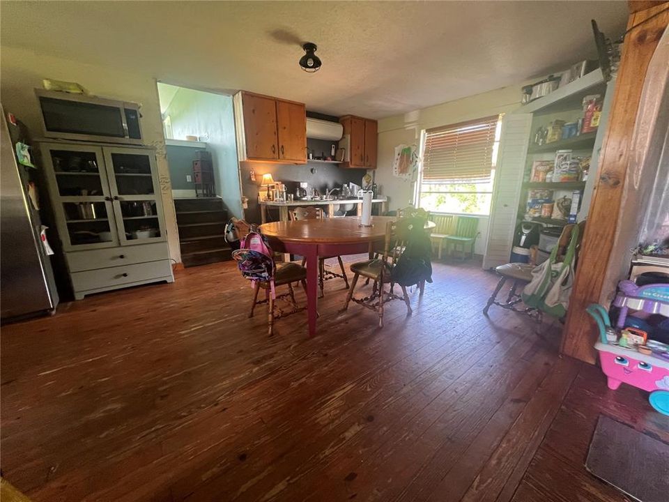 待售: $799,900 (20.00 acres)