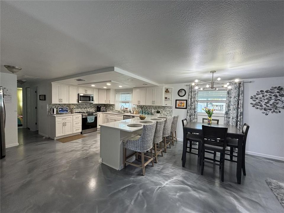 For Sale: $699,000 (3 beds, 2 baths, 1433 Square Feet)