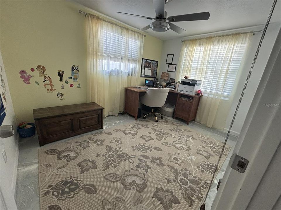 For Sale: $699,000 (3 beds, 2 baths, 1433 Square Feet)