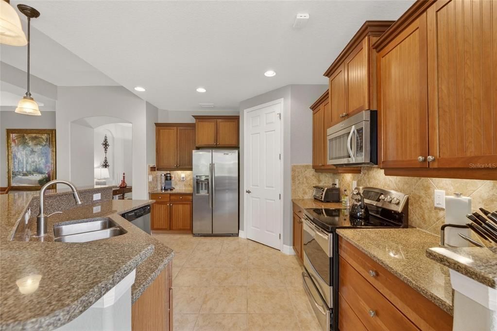 For Sale: $349,500 (3 beds, 2 baths, 1860 Square Feet)