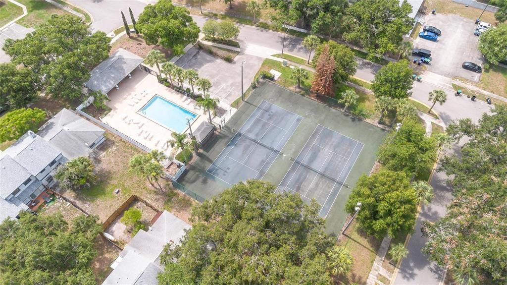 Activo con contrato: $1,550 (2 camas, 2 baños, 1033 Pies cuadrados)