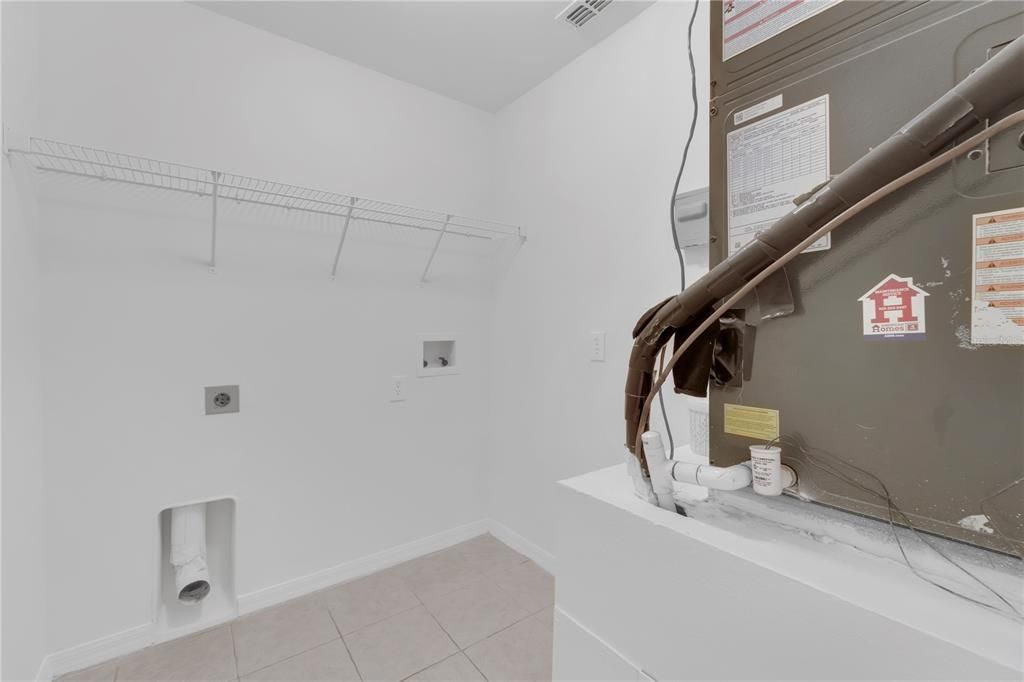 En Venta: $364,900 (4 camas, 2 baños, 2812 Pies cuadrados)