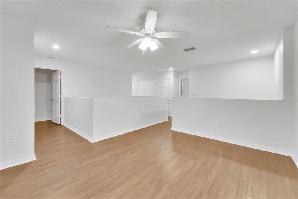En Venta: $364,900 (4 camas, 2 baños, 2812 Pies cuadrados)