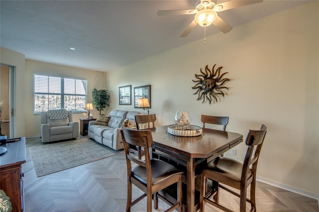 For Sale: $390,000 (2 beds, 2 baths, 1155 Square Feet)