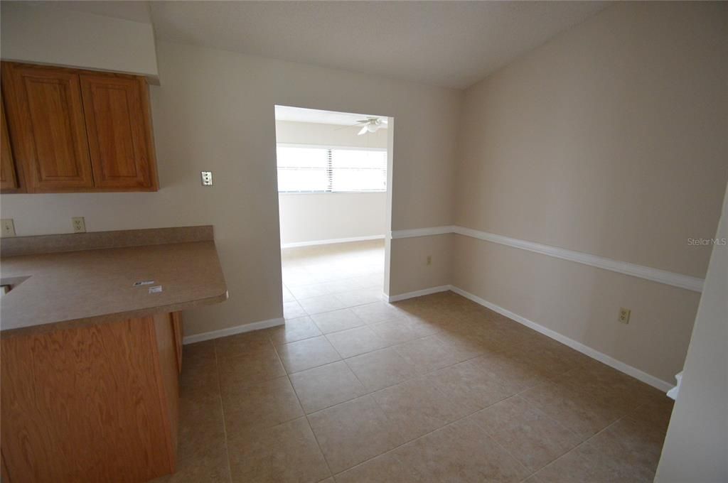 For Rent: $2,200 (3 beds, 2 baths, 1396 Square Feet)