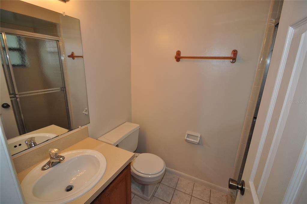 For Rent: $2,200 (3 beds, 2 baths, 1396 Square Feet)