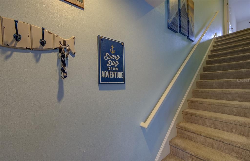 For Sale: $270,000 (2 beds, 2 baths, 1210 Square Feet)