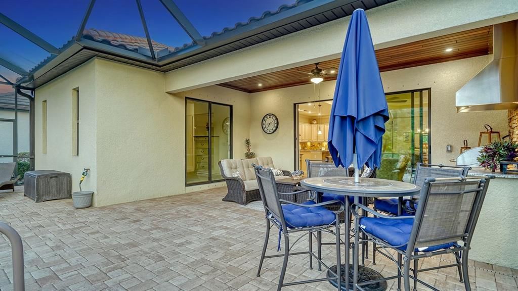 For Sale: $1,100,000 (4 beds, 3 baths, 2247 Square Feet)