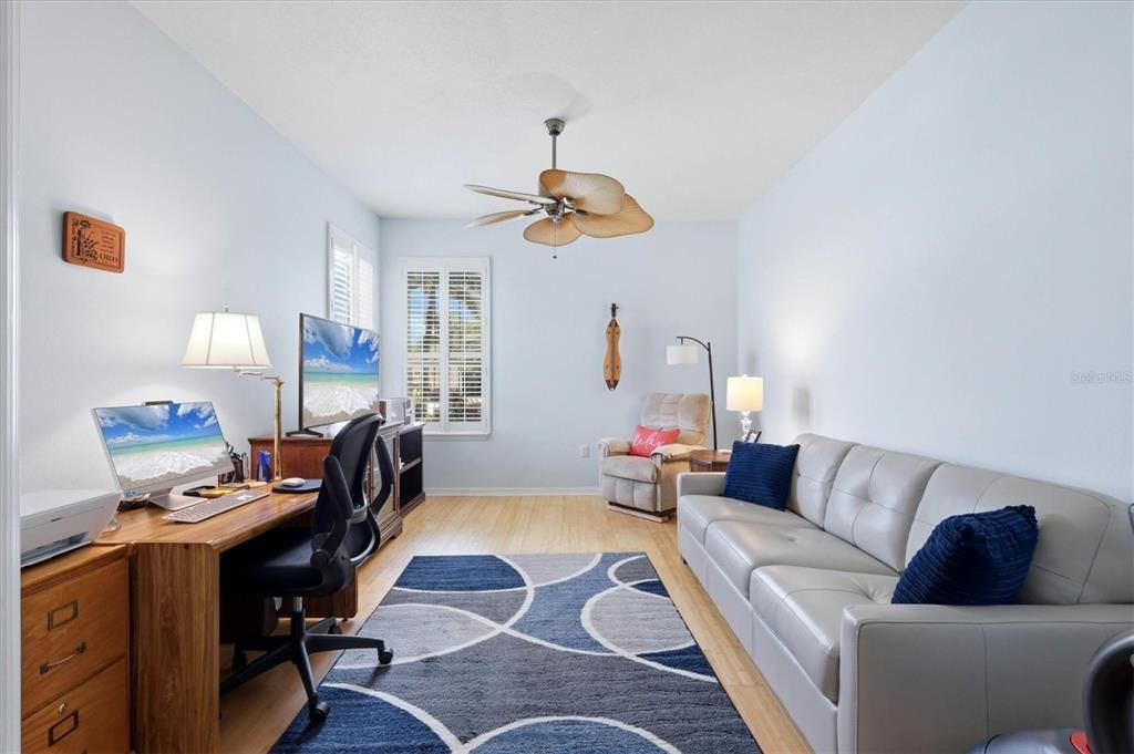 For Sale: $289,900 (2 beds, 2 baths, 1385 Square Feet)