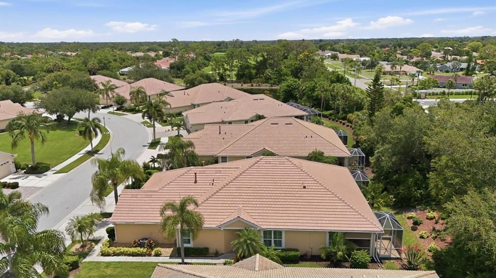 For Sale: $289,900 (2 beds, 2 baths, 1385 Square Feet)