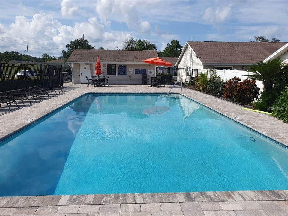 For Rent: $1,950 (2 beds, 2 baths, 1000 Square Feet)