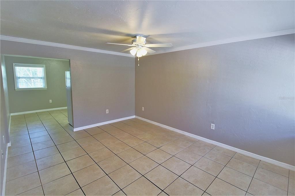 For Rent: $1,495 (1 beds, 1 baths, 750 Square Feet)
