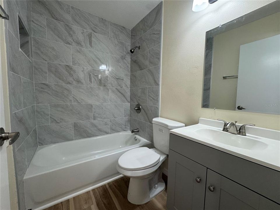 For Rent: $2,100 (3 beds, 2 baths, 1192 Square Feet)