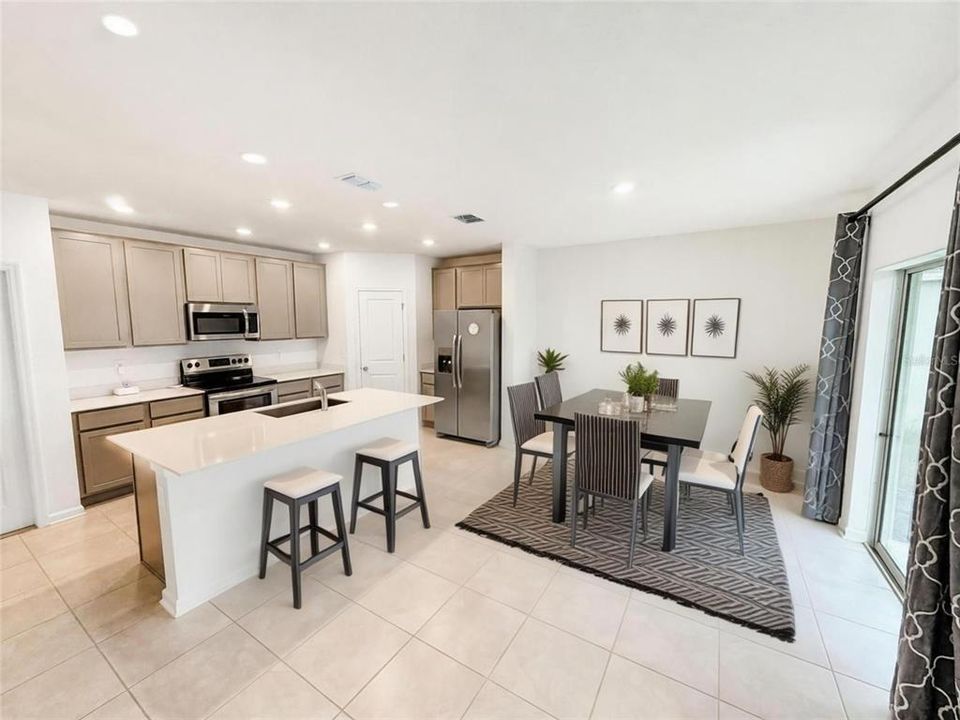 En Venta: $339,999 (4 camas, 2 baños, 2008 Pies cuadrados)