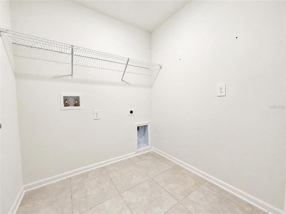 En Venta: $339,999 (4 camas, 2 baños, 2008 Pies cuadrados)