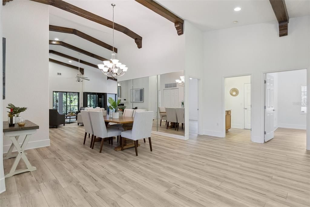 For Sale: $700,000 (3 beds, 2 baths, 2500 Square Feet)