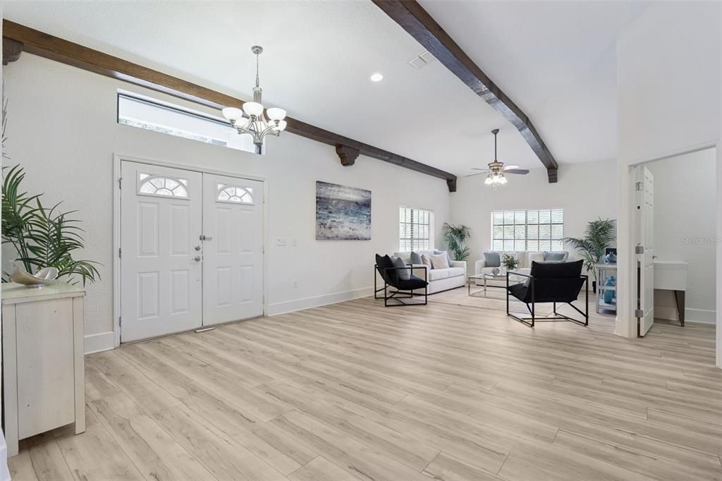 For Sale: $700,000 (3 beds, 2 baths, 2500 Square Feet)