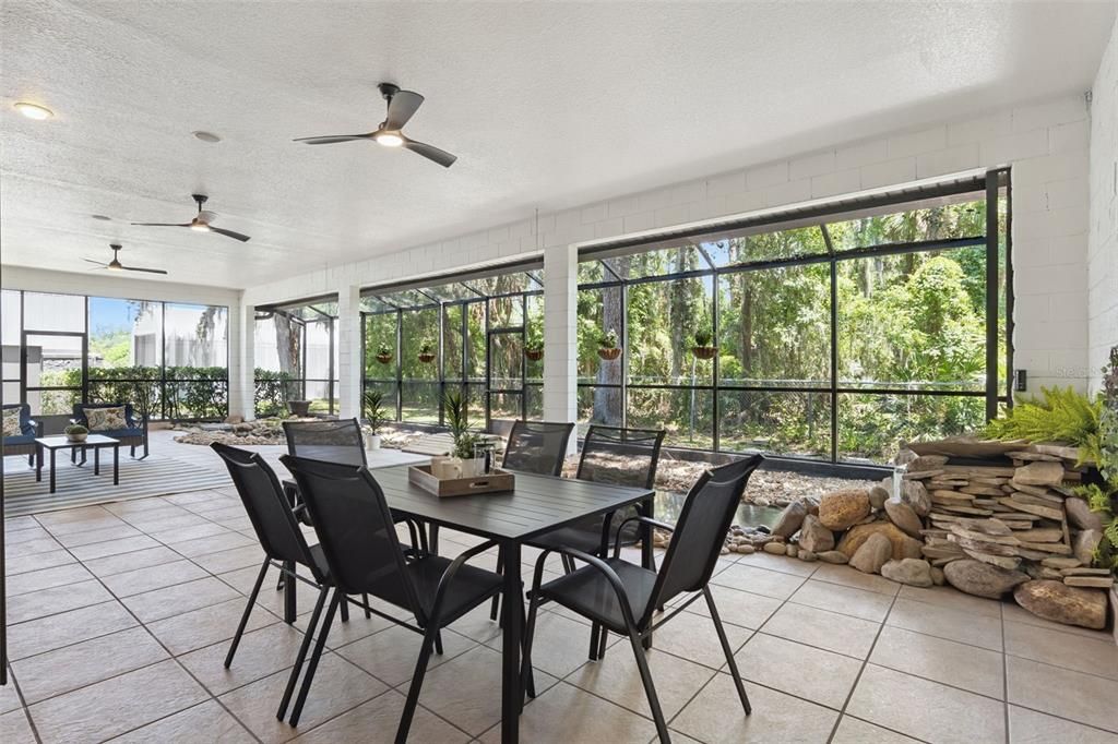 For Sale: $700,000 (3 beds, 2 baths, 2500 Square Feet)