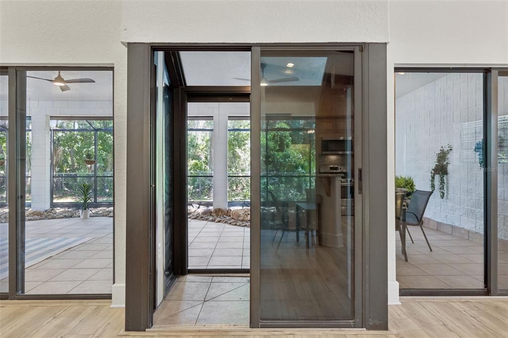 For Sale: $700,000 (3 beds, 2 baths, 2500 Square Feet)