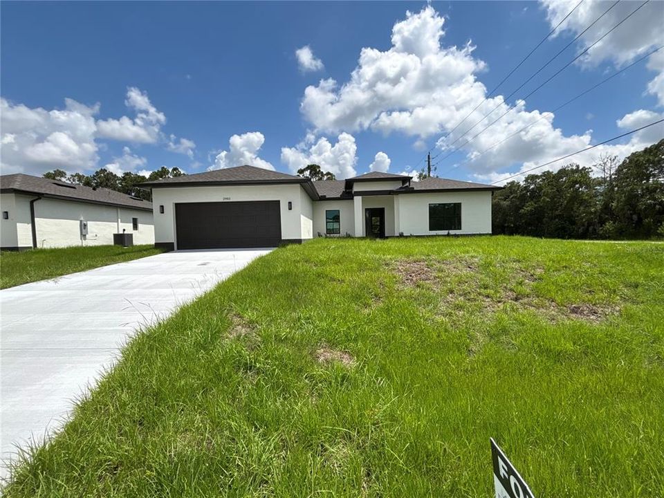 For Rent: $2,050 (3 beds, 2 baths, 1706 Square Feet)
